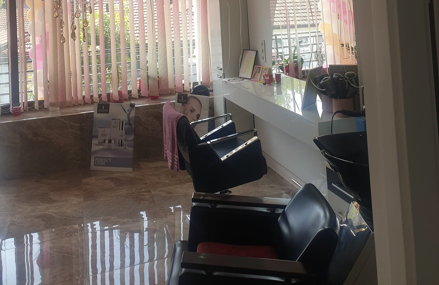 Salon Ella - luksuzni frizersko-kozmetički salon